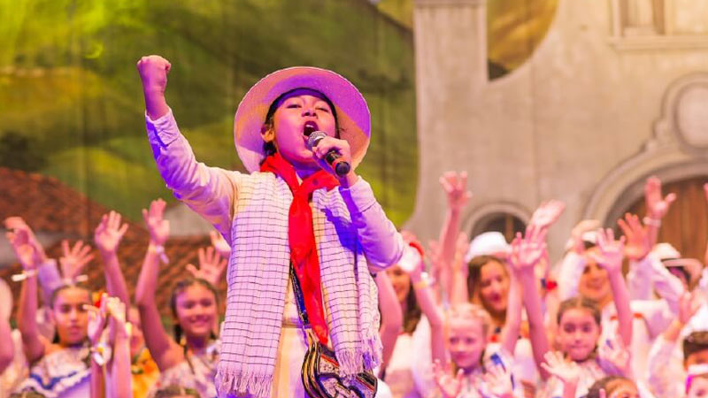 Colombia Canta y Encanta
