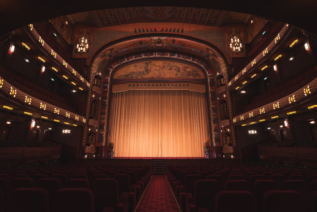 Where to Watch a Play in Medellin: The Top 10 Theaters