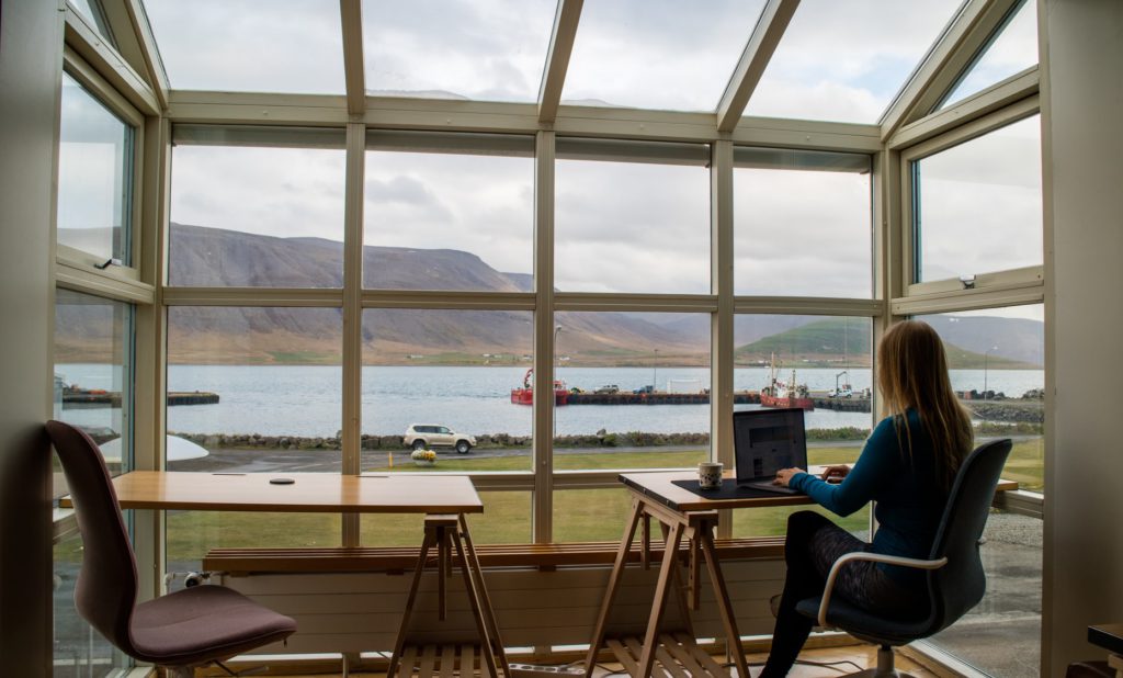 Where to Get Some Work Done in Tamesis