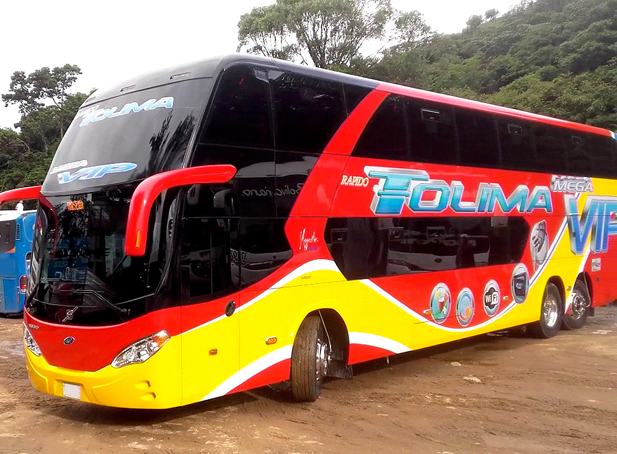 Catching The Bus In Medellin: Estacion del Norte and Estacion Sur
