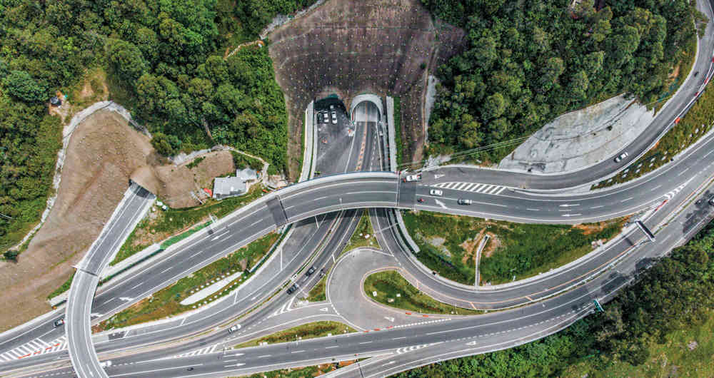 The History of the Medellin Airport Tunnel
