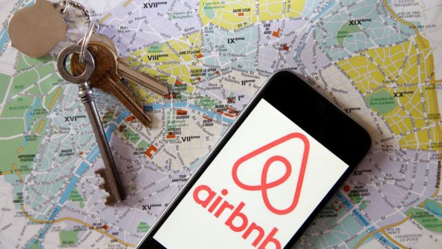 How to Use Airbnb in Medellin
