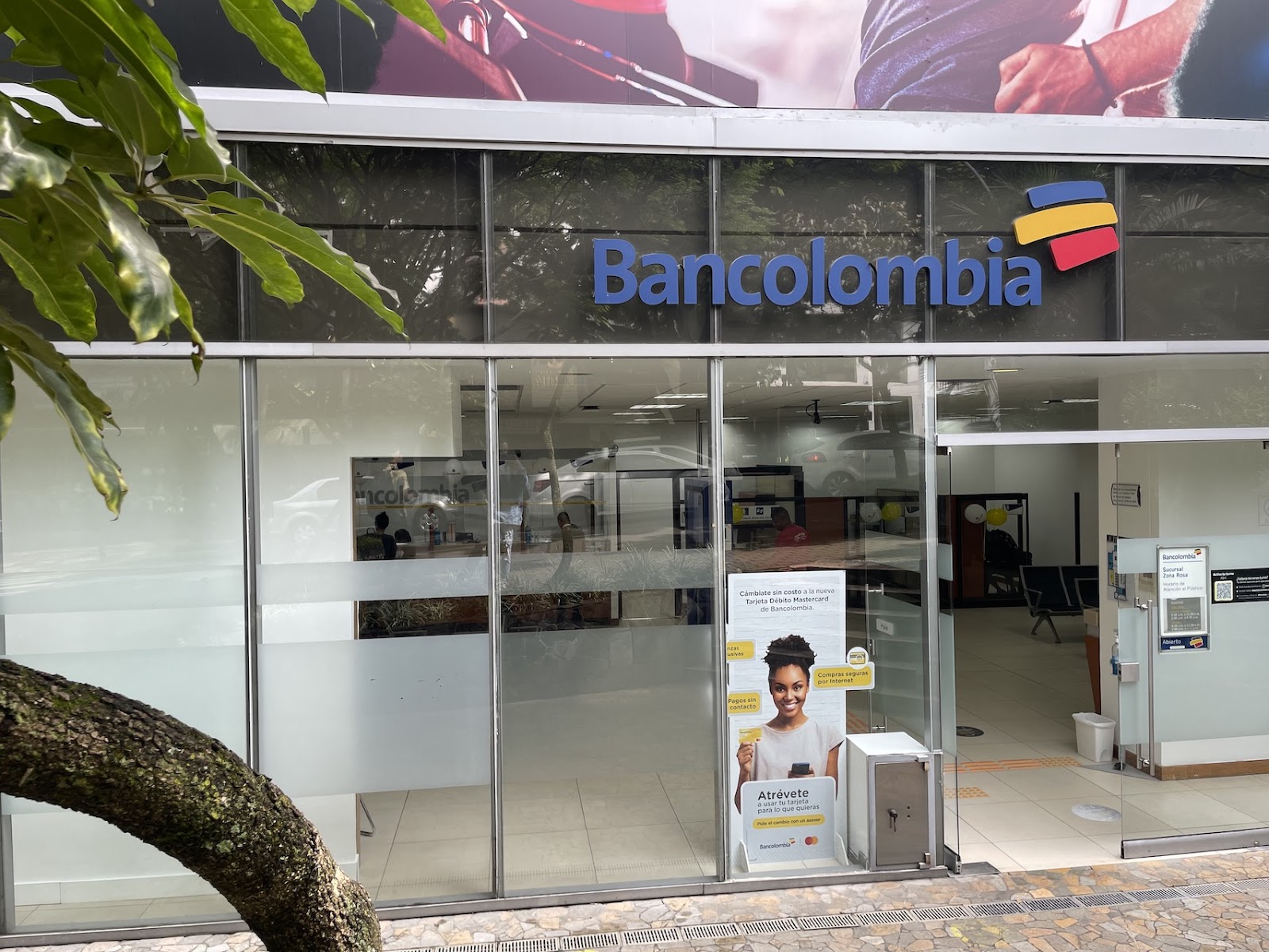Bancolombia Cajero Multifuncional
