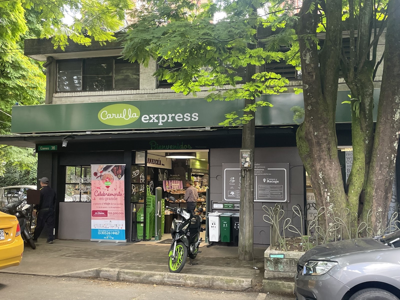 Carulla Express
