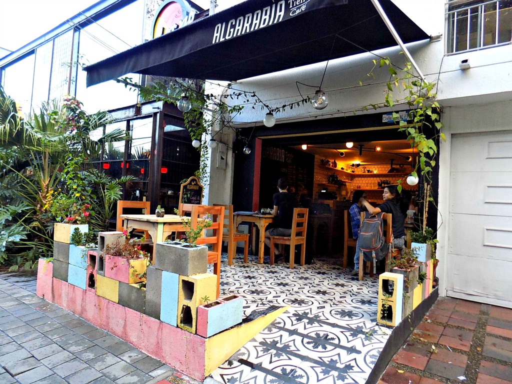 restaurant in the laureles neighborhood medellin