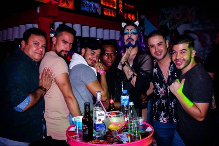 Donde Aquellos 
