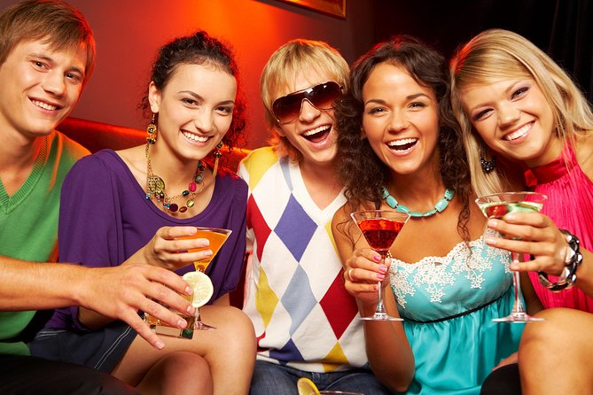 Go on the City’s Best Bar Crawls
