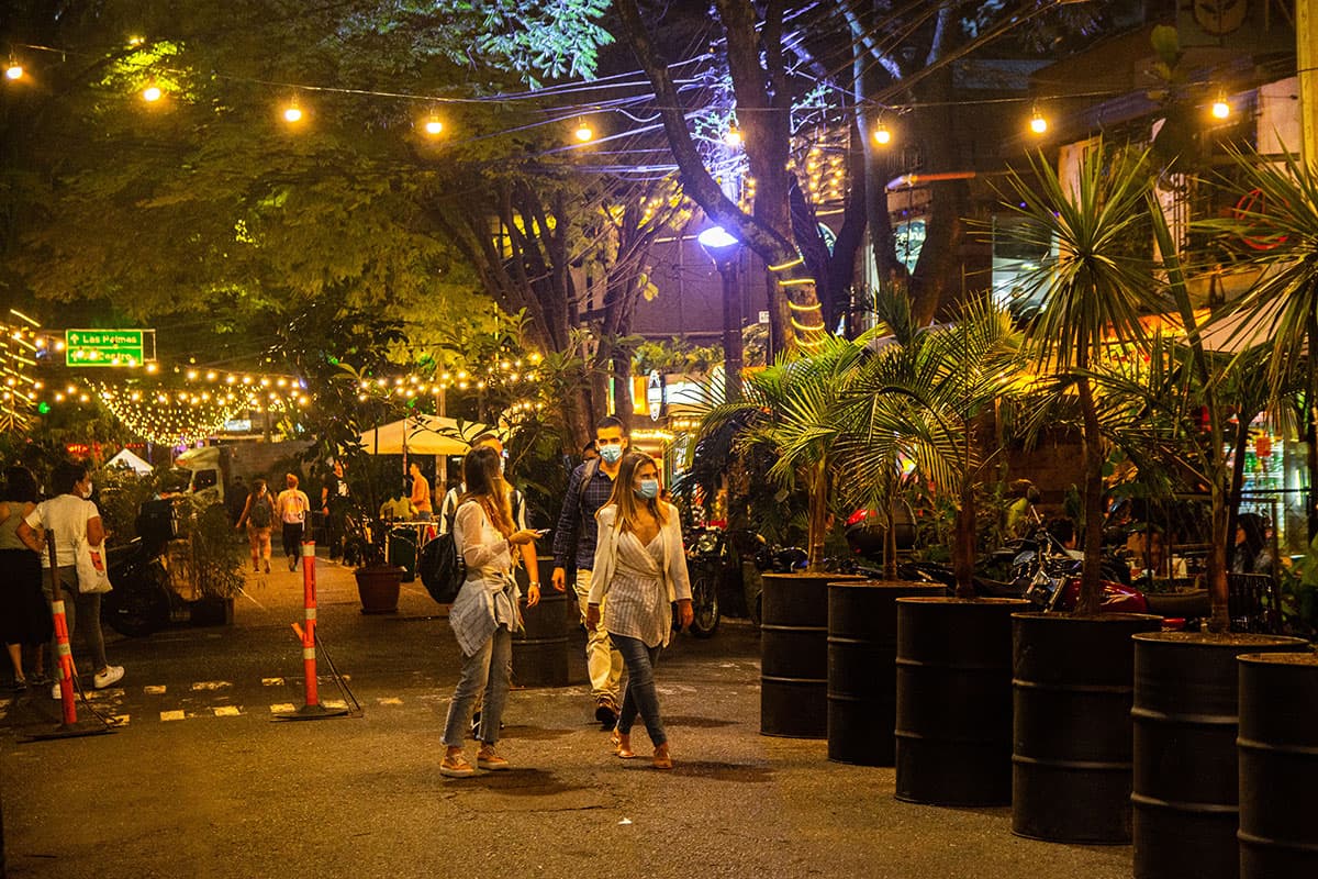 nightlife in Provenza poblado