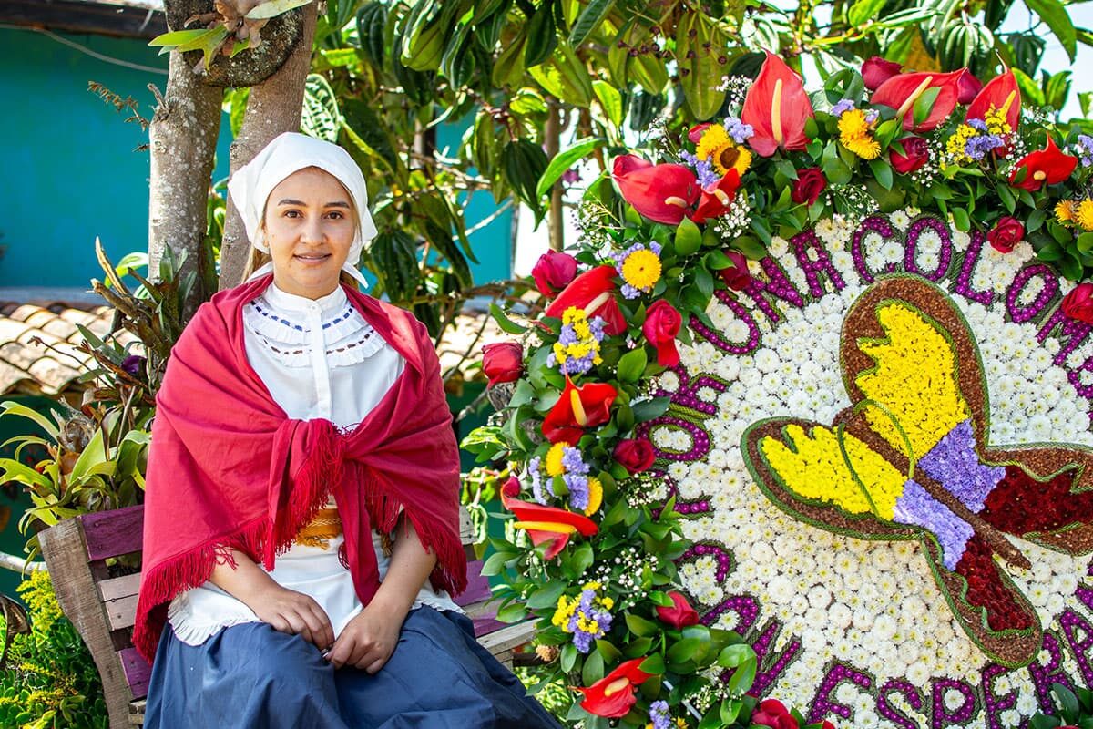 Vásquez Building Flower Decorations