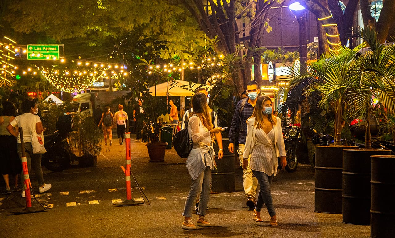 The Safest Places in Medellin at Night
