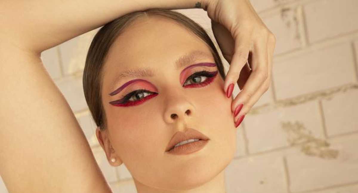 Makeup Sales
