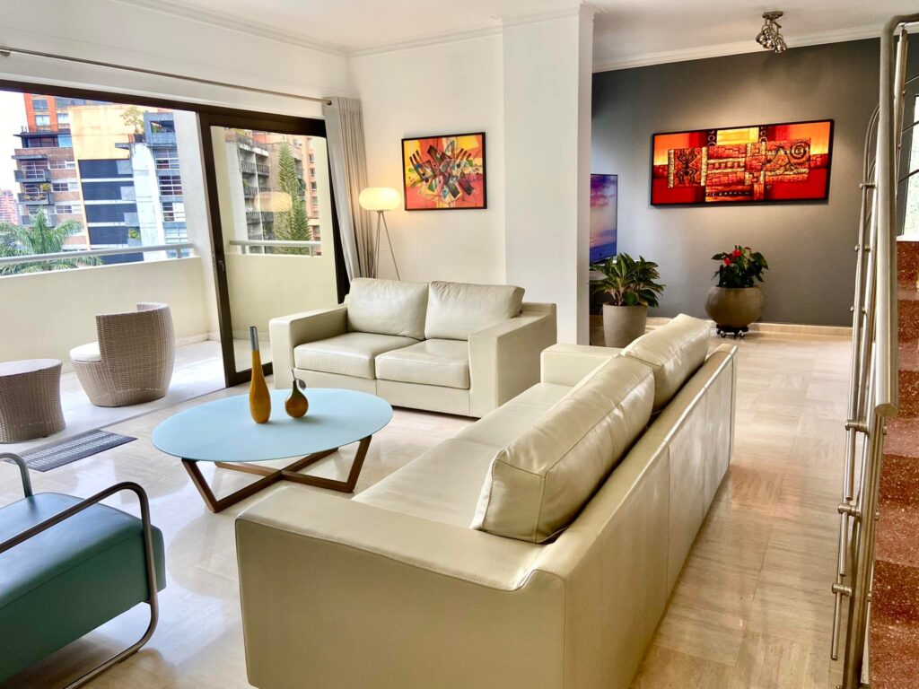 245363053_10158875549106279_4280053533843450903_n