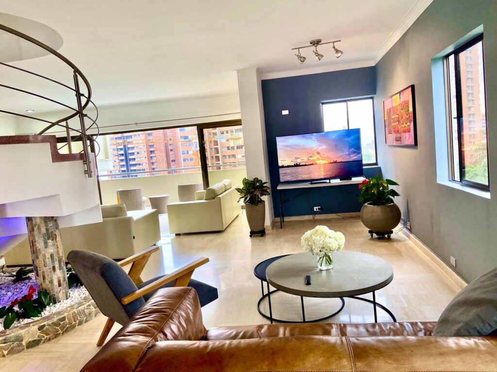 271758772_10158875549296279_3317578269315665407_n