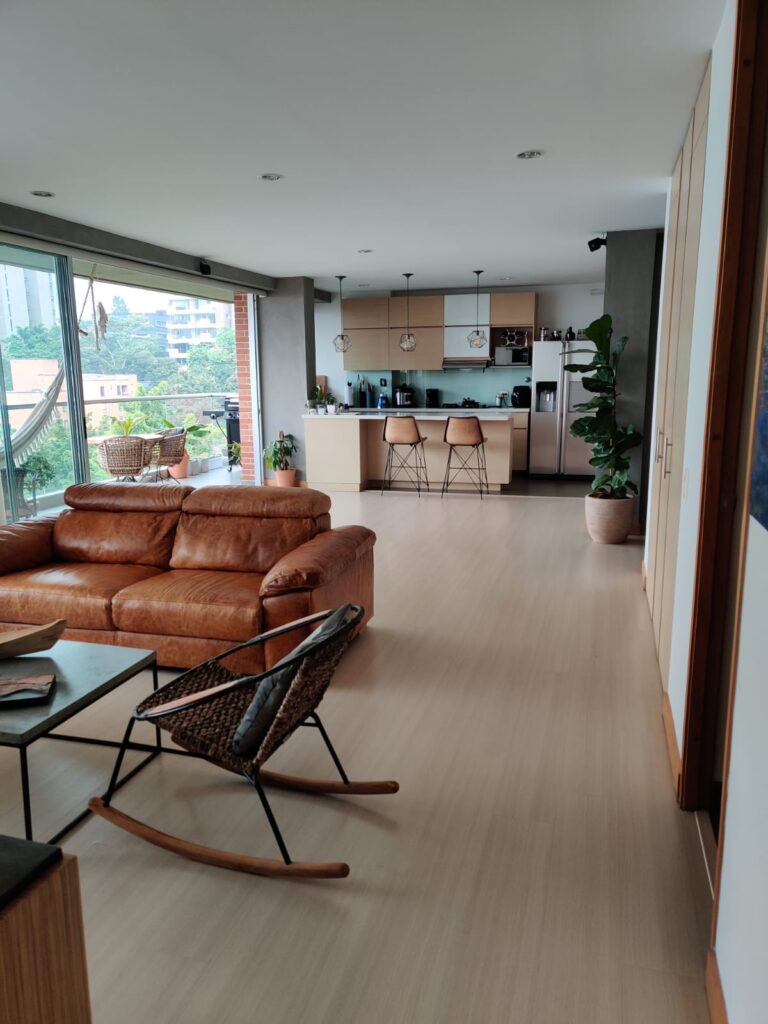 WhatsApp Image 2022-04-18 at 9.08.24 PM (2)