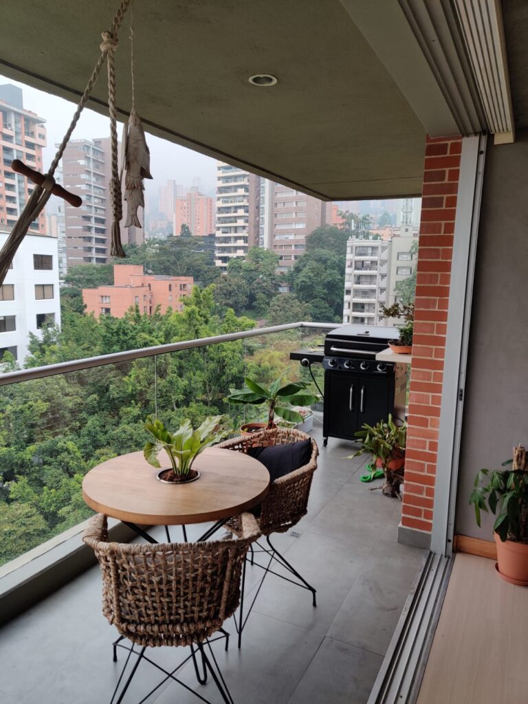 WhatsApp Image 2022-04-18 at 9.08.25 PM (3)