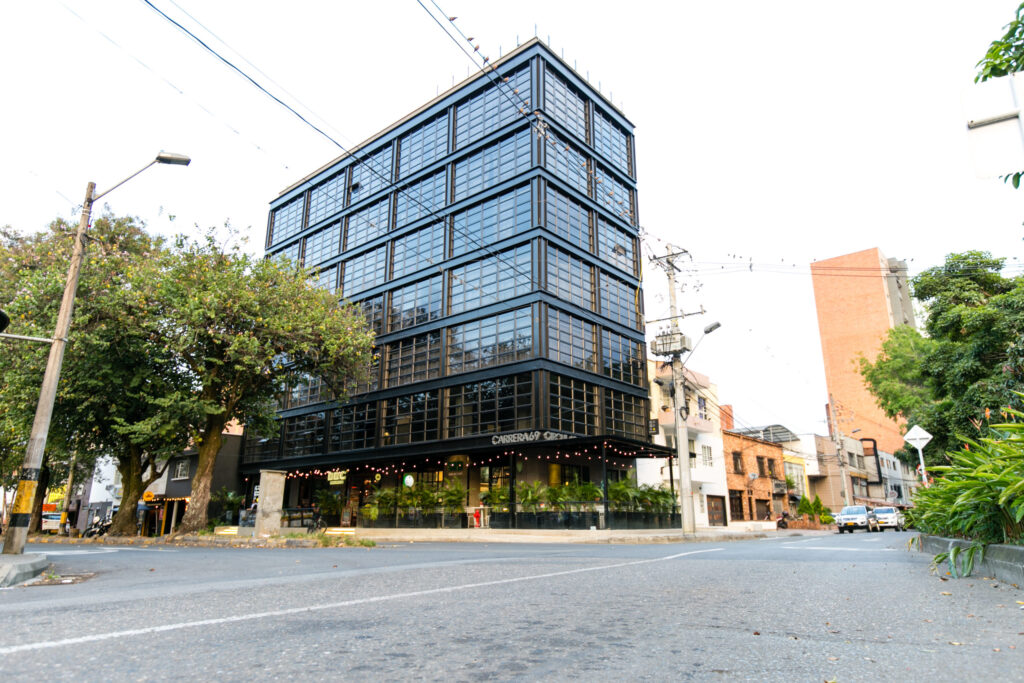 factory-exteriores-39-1-scaled