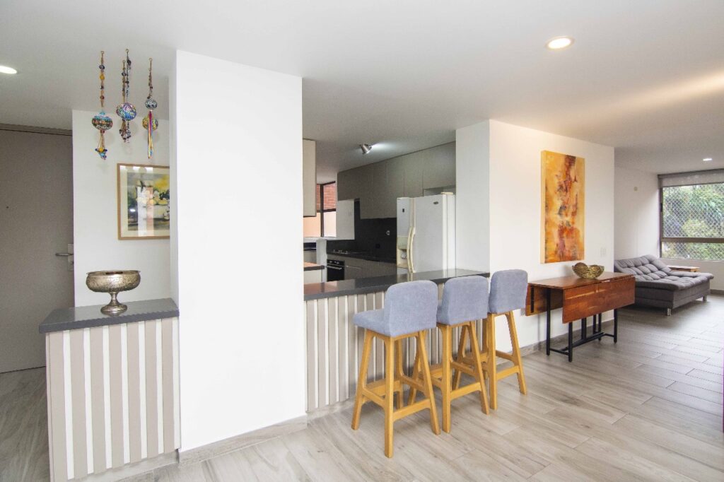 0a4e0d39-5bb4-4670-b951-6d68351893ab