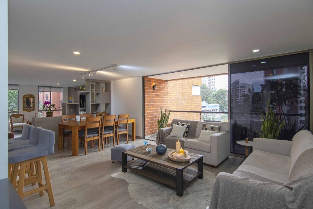 2709091c-7a5c-45ac-b528-0155c9c3a1b3