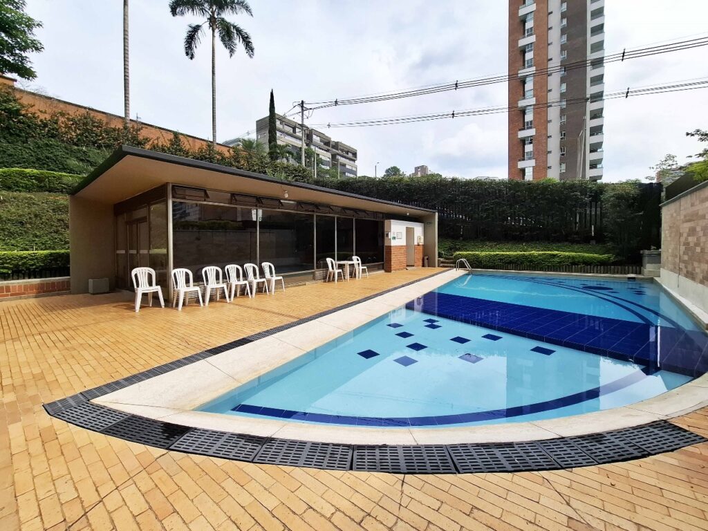 PHOTO-2024-04-18-13-11-07