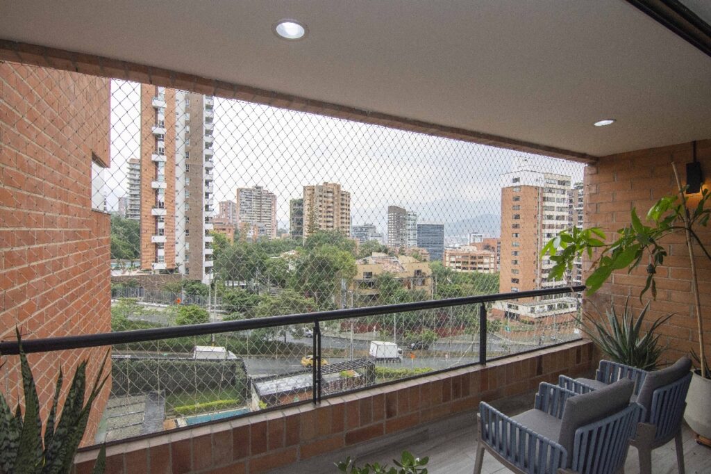 a665f5b3-3421-43cb-bee7-7681c85e8bf4