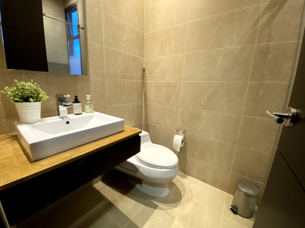 068FC795-A842-4A45-B8B4-6665D52F257A