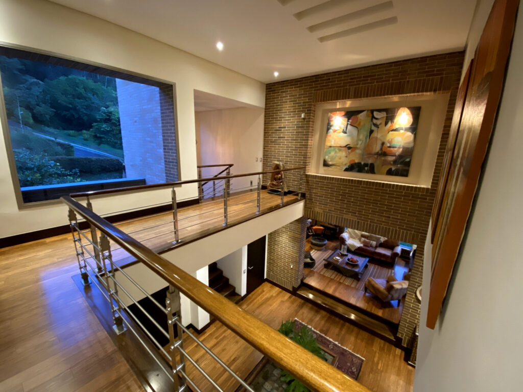 4E1E2740-38BA-491C-952F-DB9972AFDDD8