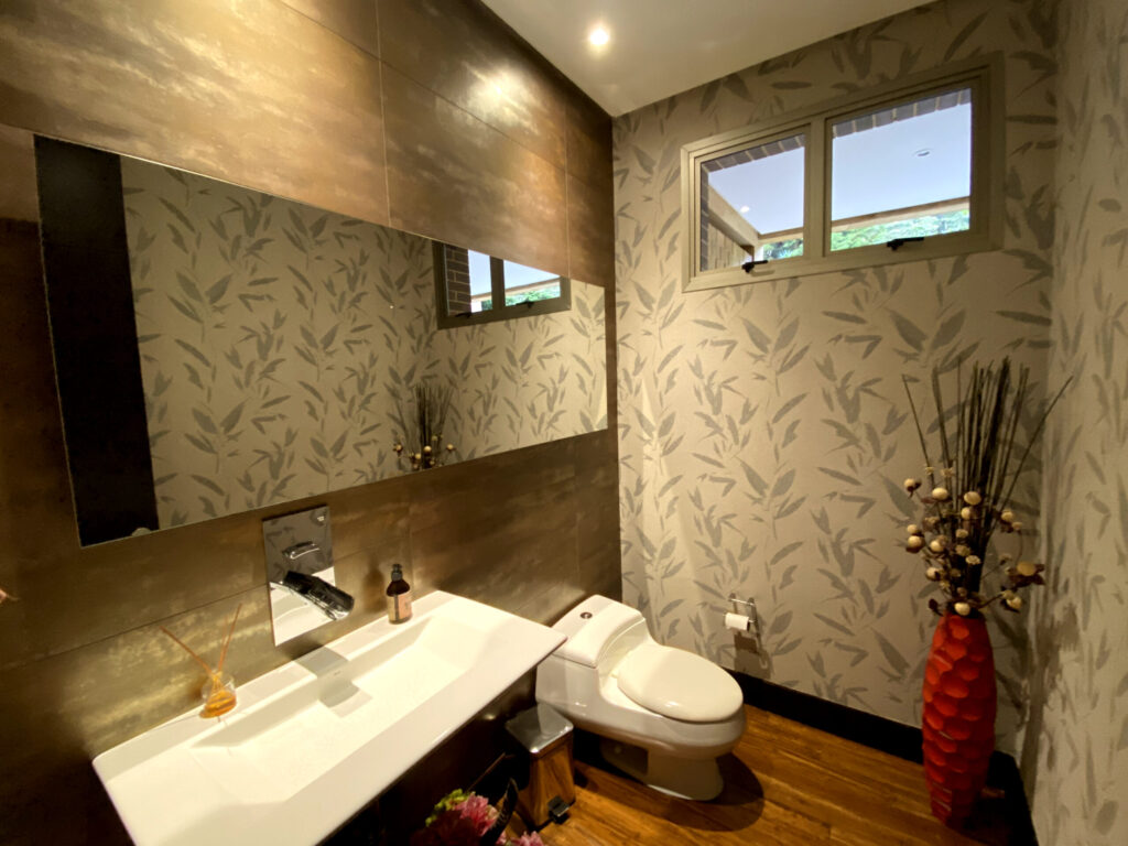 AD32AEE1-8FB9-4B21-9729-3AFB389DDBF0