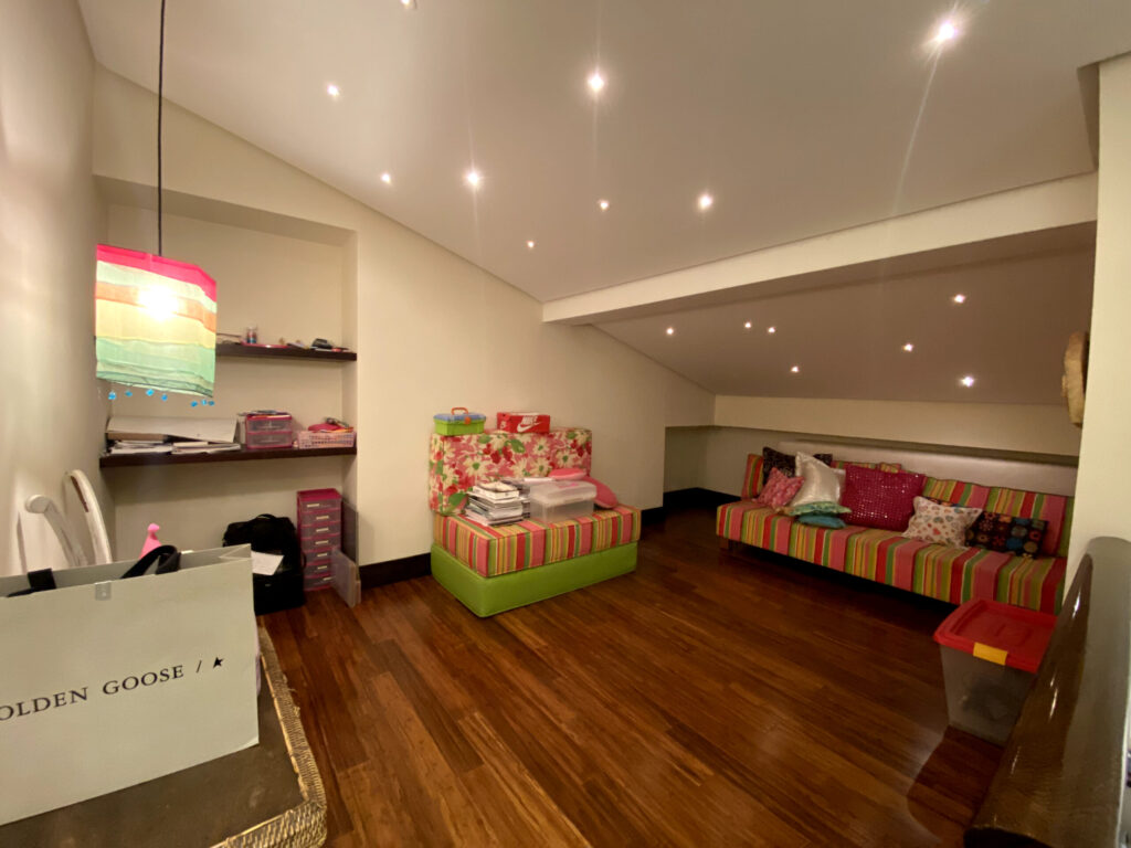 CC426172-A5A3-4077-9F46-ED13F89FAA33