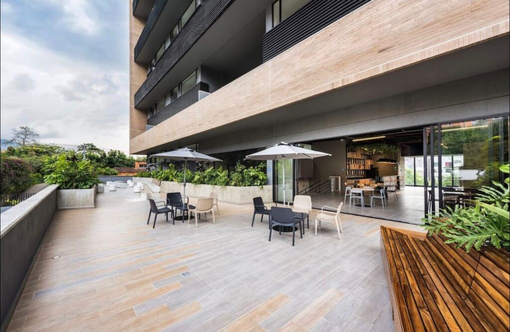 WhatsApp Image 2024-12-05 at 15.33.46 (3)