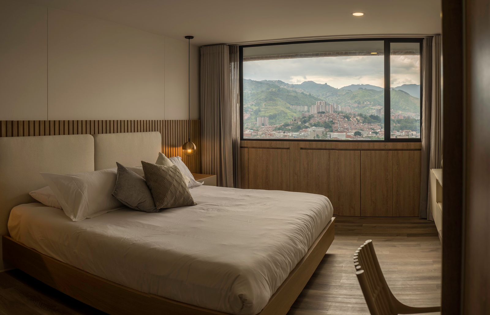 Investment Opportunity: Modern Suite for Daily Rental in el Poblado