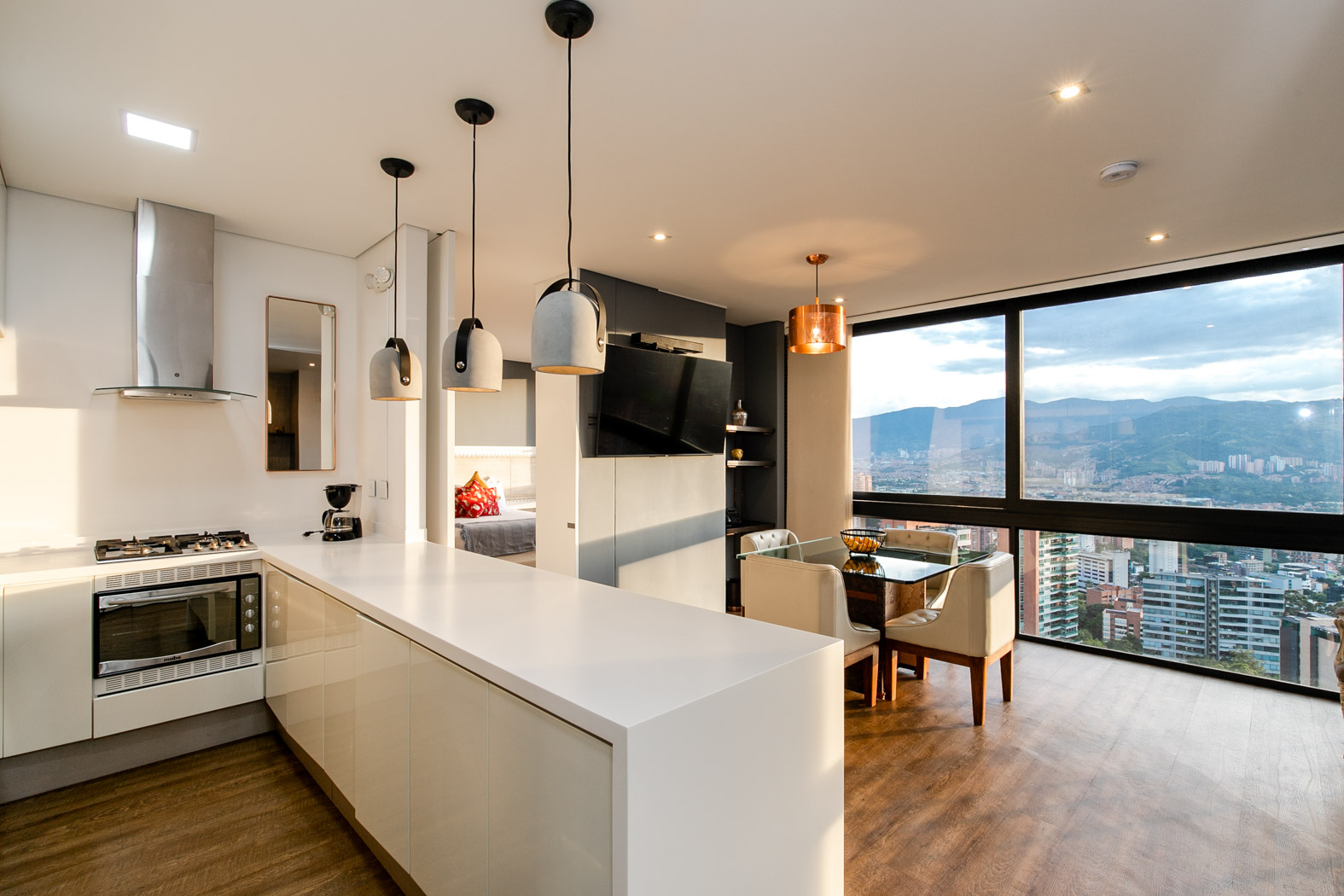 Iconic 1-Bedroom Airbnb-Ready Apartment in Poblado (DAILY RENTAL)