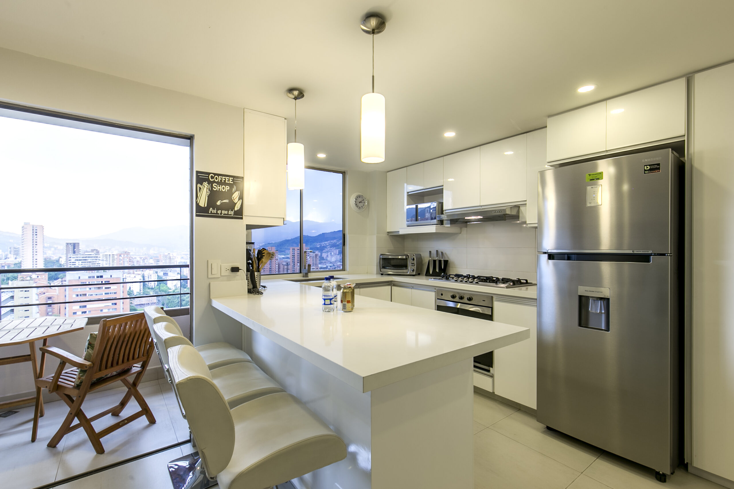 Great Views: Serene 2-Bedroom Apartment in Provenza (TURNKEY)