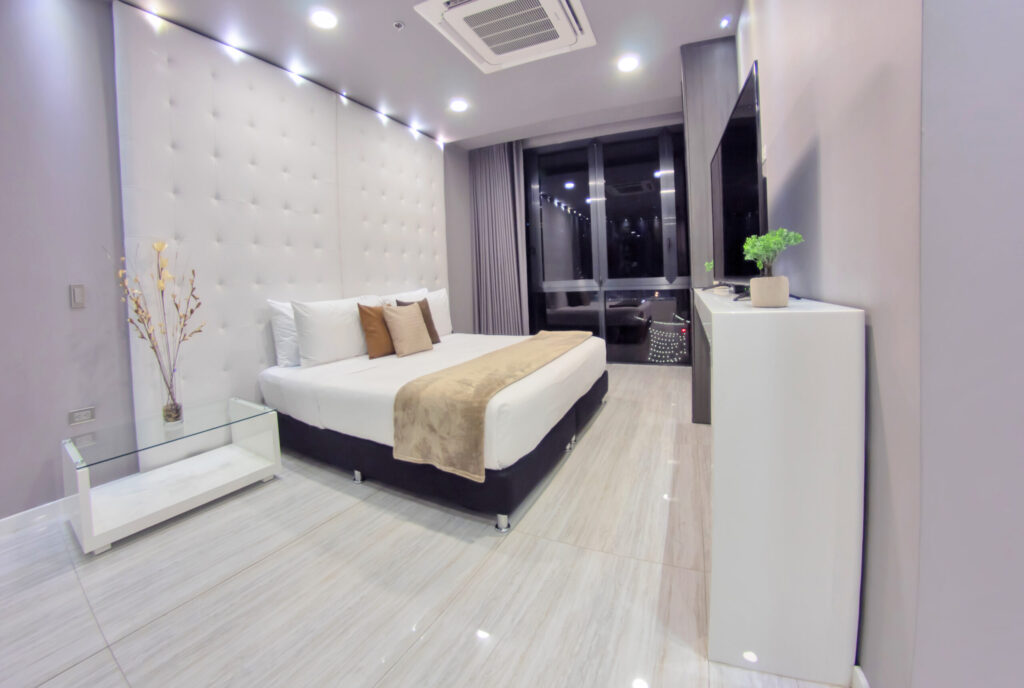 two-bedroom-luxury-suite-9362-scaled